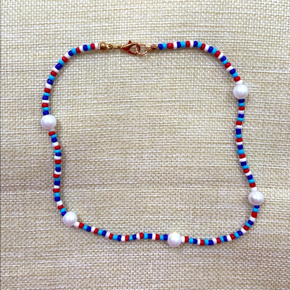 Beaded necklace.